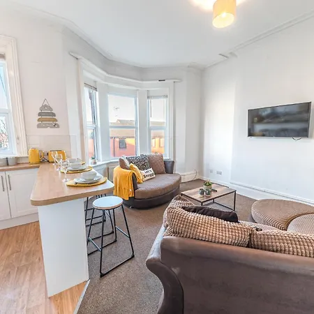 Lägenhet Spacious 3 Bedroom Flat *